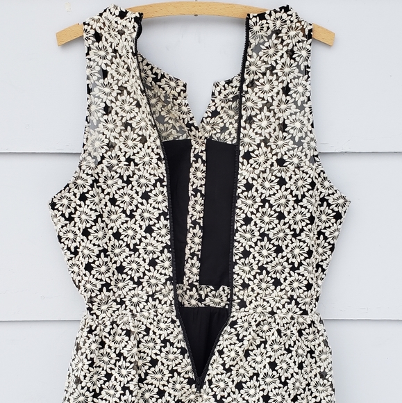 NWT Sam Edelman Embroidered Button Rom Dress - 10 - Picture 7 of 8